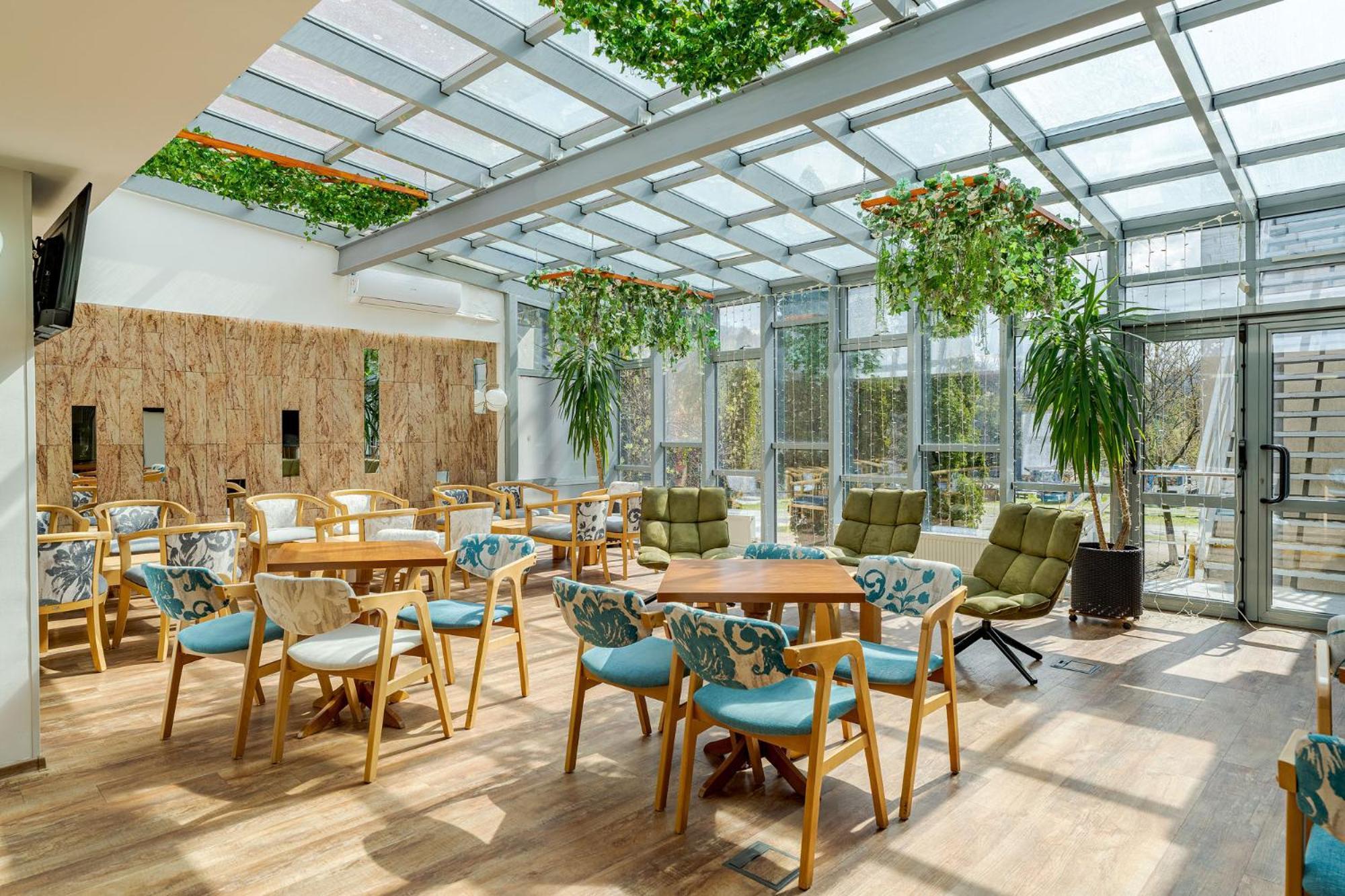 Complex Balnear Cozia Hotel Călimăneşti Exterior foto