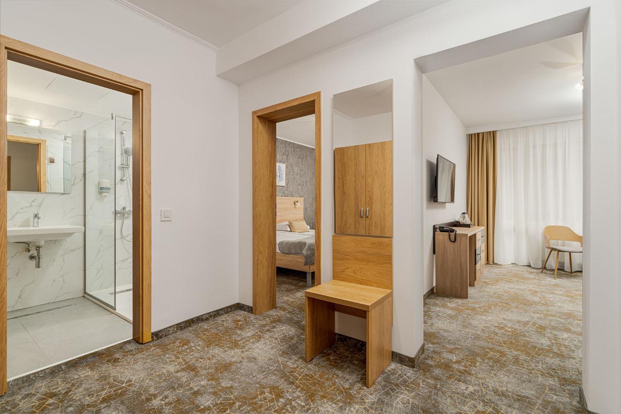 Complex Balnear Cozia Hotel Călimăneşti Exterior foto