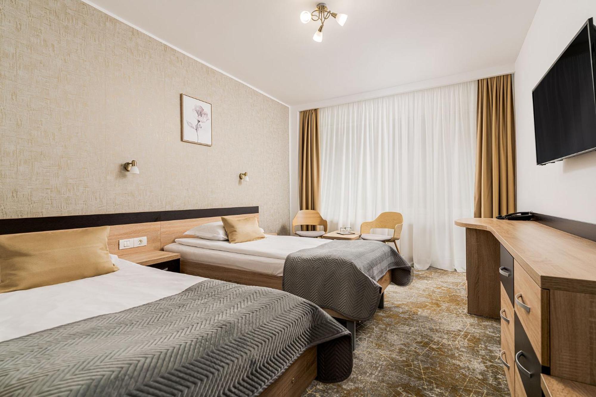 Complex Balnear Cozia Hotel Călimăneşti Exterior foto